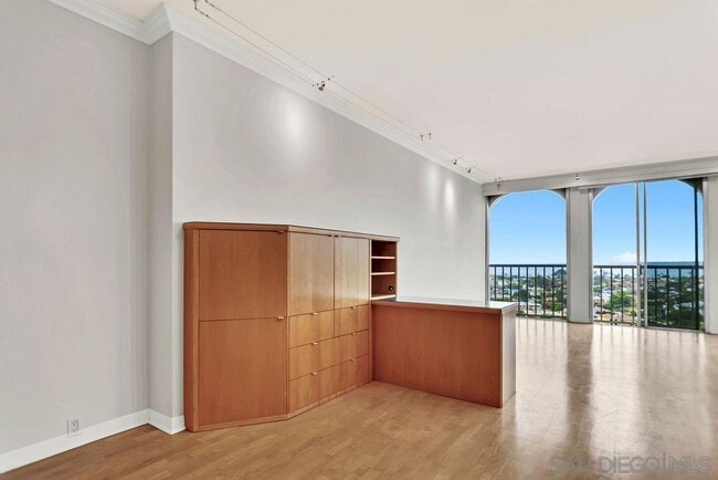 Building Photo - 1001 Genter St