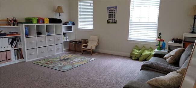 Building Photo - 2268 Hat Bender Lp