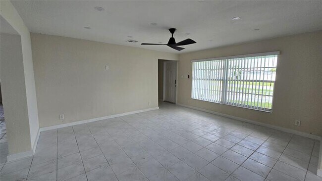 Building Photo - 486 NW 69th Terrace