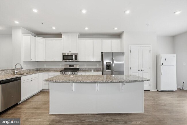 Building Photo - 8206 Greenbelt Station Pkwy