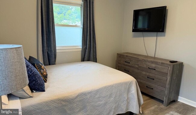 Building Photo - 2208 Vermont Ave