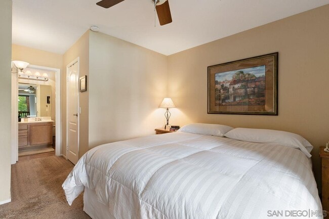 Building Photo - 12095 Alta Carmel Ct