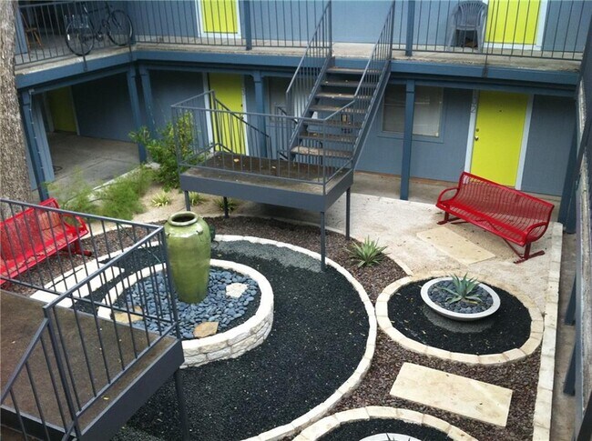 Building Photo - 4209 Avenue B