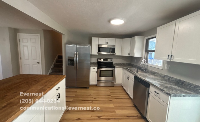 Building Photo - 3623 Bolamo Dr