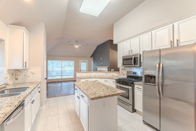 Building Photo - 91 N Willow Point Cir