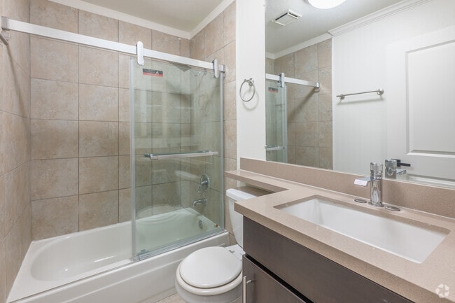 1BR, 1BA - 552SF - Bathroom - 8th Street Apartments