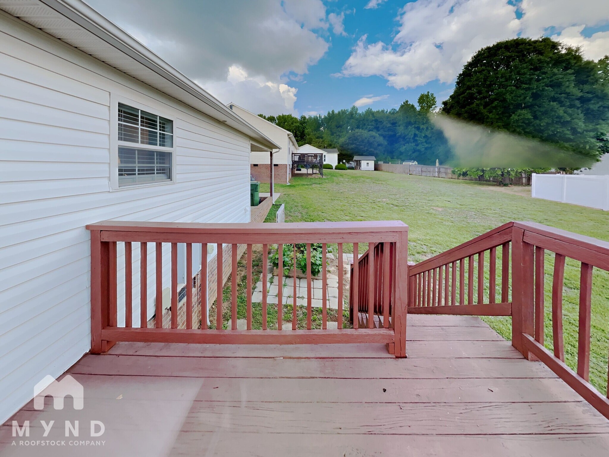 Building Photo - 608 Helms Dr