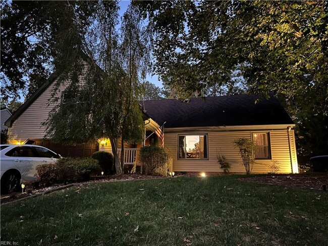 Building Photo - 873 Garrow Rd