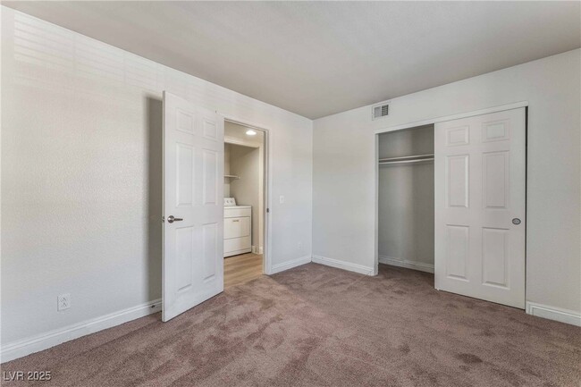 Building Photo - 2801 N Rainbow Blvd