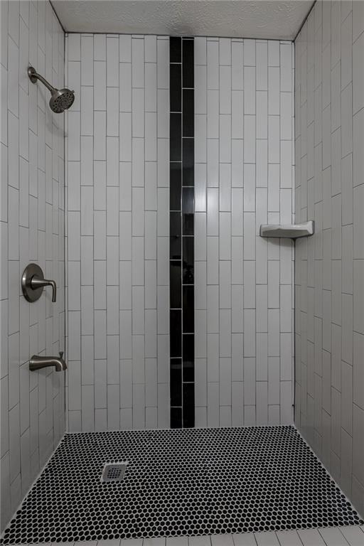 Building Photo - 9250 Woodgreen Way
