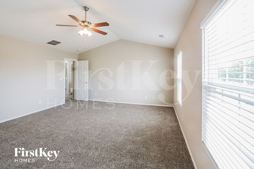 Building Photo - 9418 Prestbury Blvd