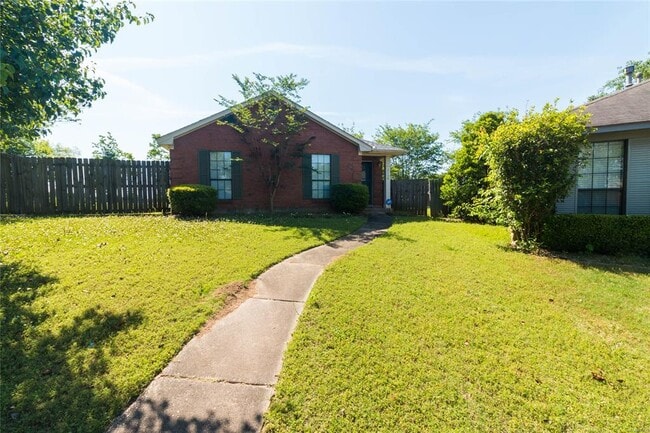 Primary Photo - 2136 Station Ct