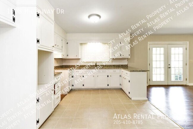 Building Photo - 1608 Hideaway Dr