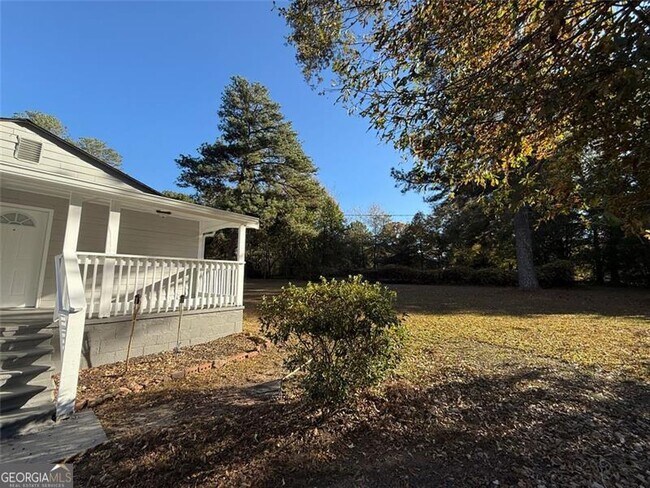 Building Photo - 221 Sheppard Pl