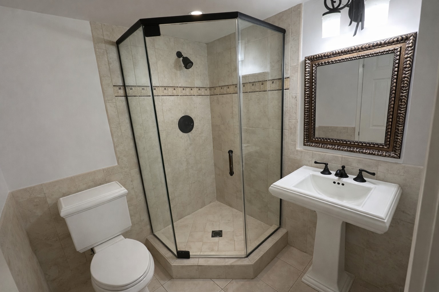 Building Photo - 5315 Yarmouth Ave