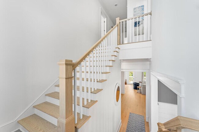 Building Photo - 143 Seaboard Ln