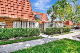 Building Photo - 701 NW 98th Cir