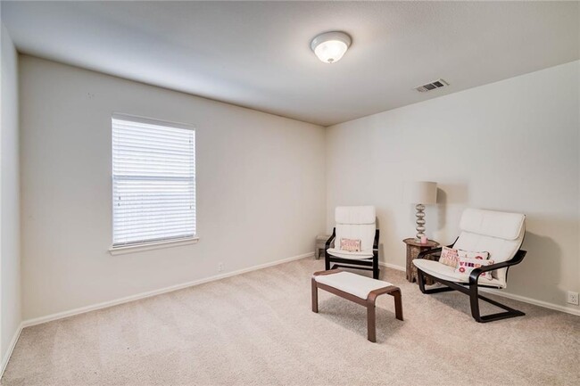 Building Photo - 772 Kingfisher Ln