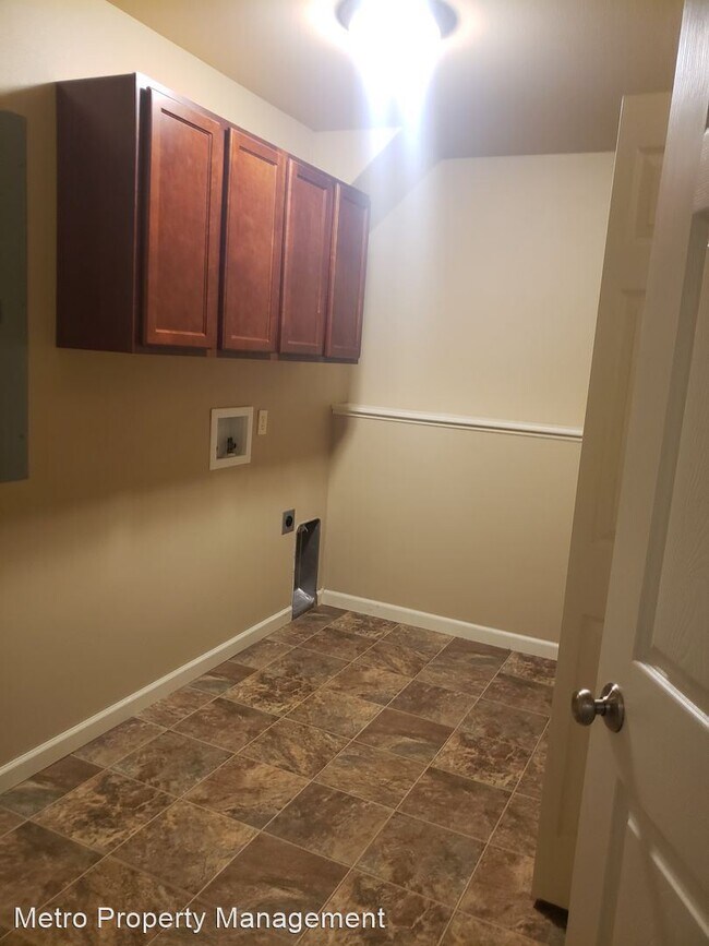 Building Photo - 4 br, 2 bath House - 5238 Sacajawea Drive