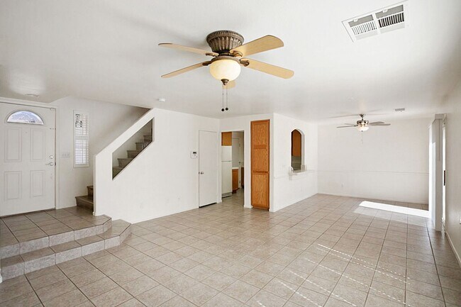 Building Photo - 3 Bed South Las Vegas Pool Home
