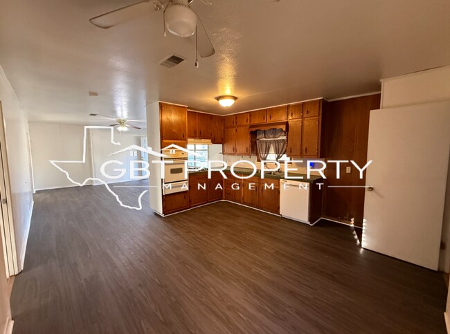 Building Photo - Charming 3-Bedroom Brick Home for Rent in Cedar Ridge – Waco, TX