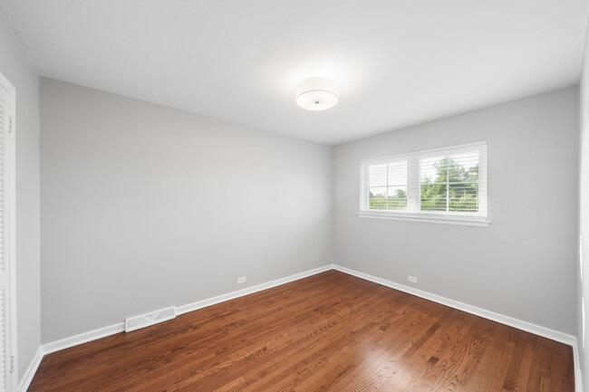 Building Photo - 1332 Greenwillow Ln