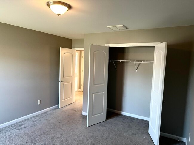 Building Photo - 2353 Walcot Way