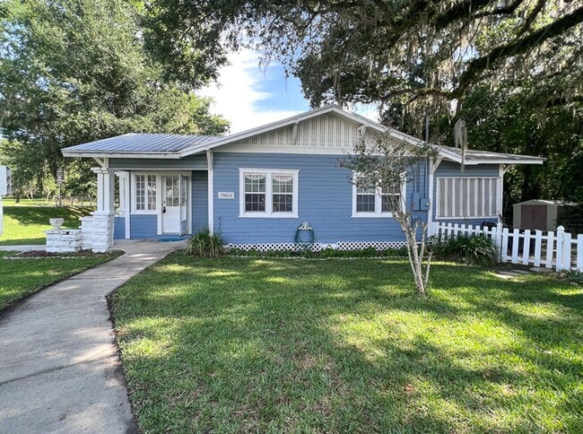 Primary Photo - 2277 - McIntosh