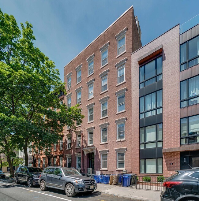 Building Photo - 206 Bloomfield St
