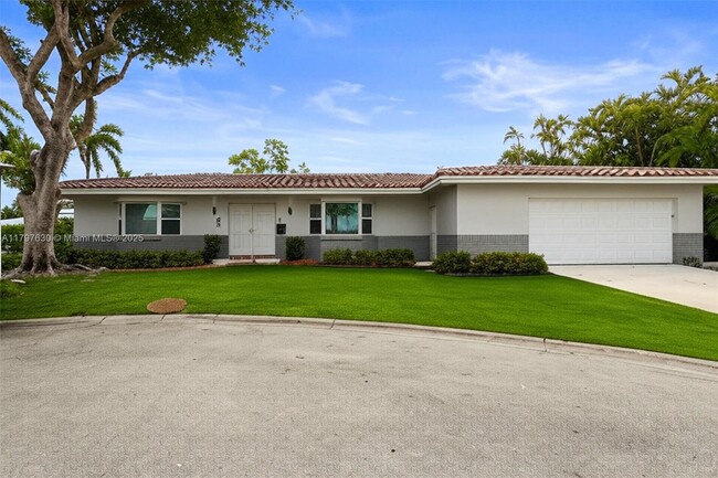 Primary Photo - 608 1st Key Dr