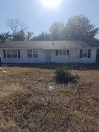 Building Photo - 2517 Kensington Dr E