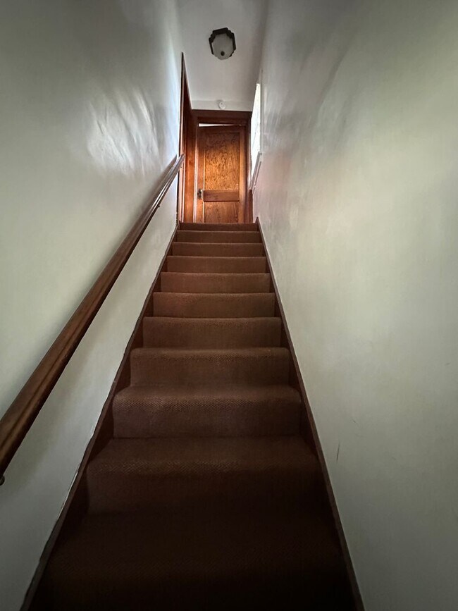 Building Photo - Fourth St 1707