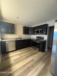 Building Photo - 816 E 25th St