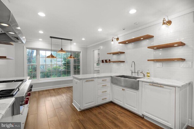 Building Photo - 1311 Capulet Ct