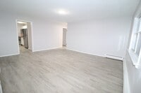 Building Photo - 139 Litchfield Pines Dr