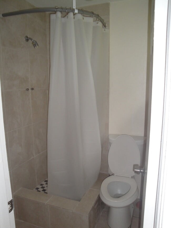 Building Photo - 1101 Summer St