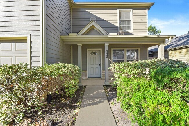 Building Photo - 822 Grand Plains Dr