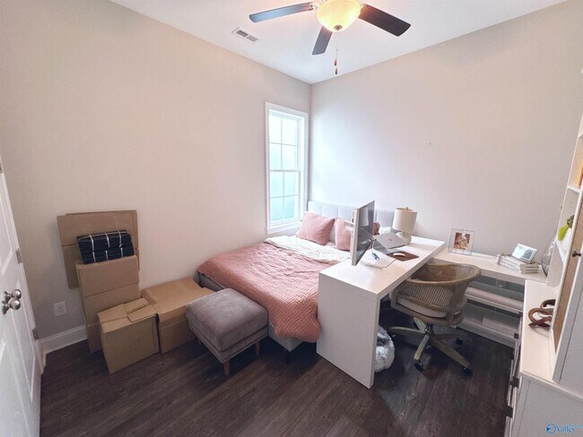 Building Photo - 216 St Louis St