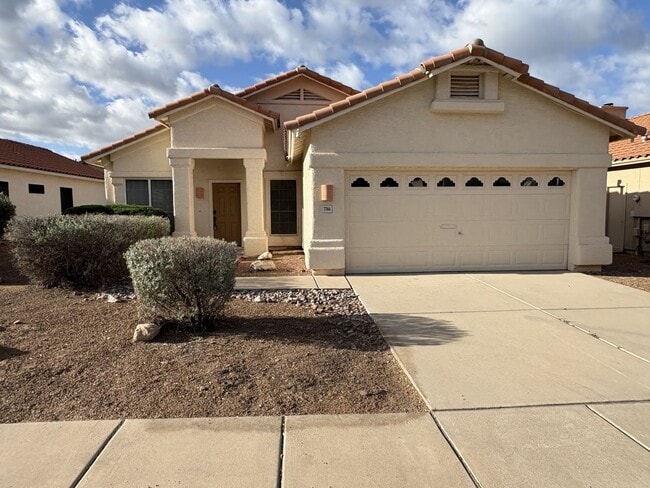 Building Photo - Sunrise & Sabino Canyon Four Bedroom Rental