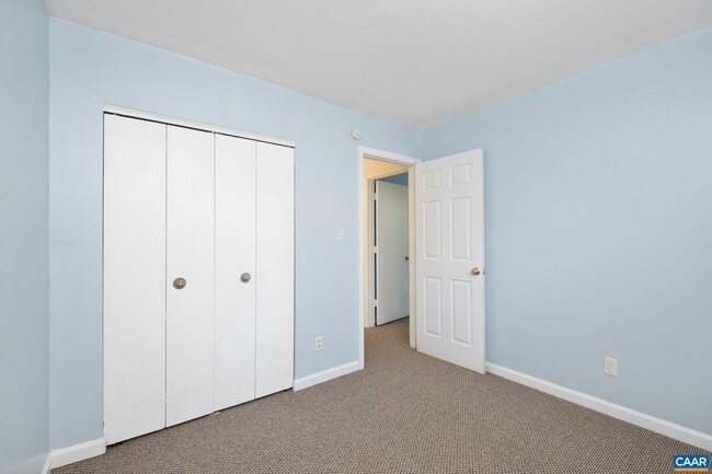 Building Photo - 114 Georgetown Green