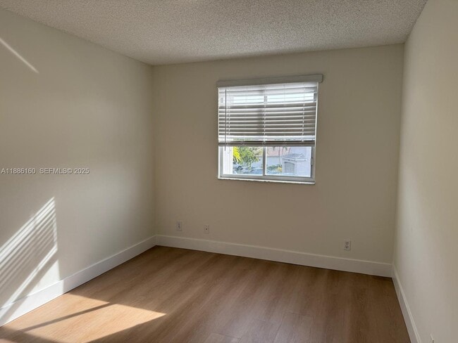 Building Photo - 4249 Magnolia Ridge Dr