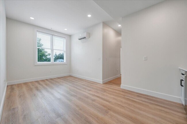 Building Photo - 2BR Apartment in Vinton - Premium Finishes!