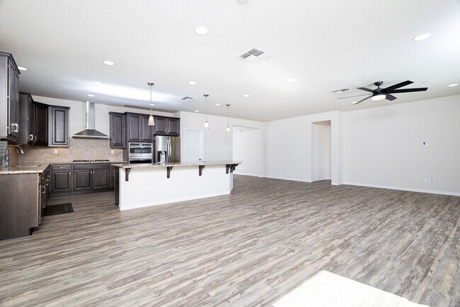 Building Photo - Charming Rental Home Next to Kavala Ranch ...