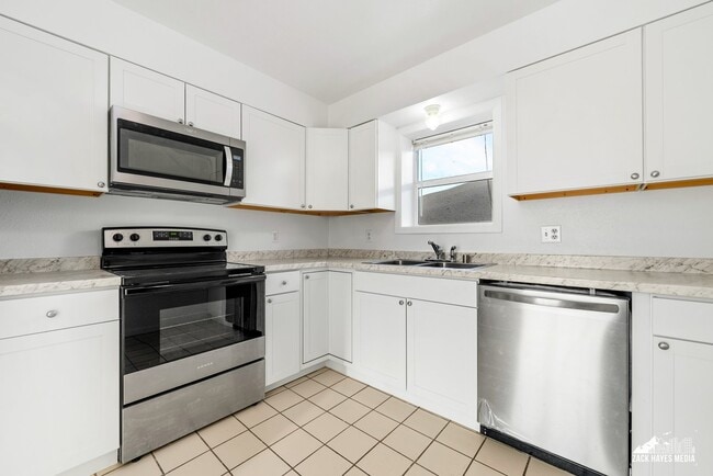 Building Photo - 19033 Whirlaway Rd