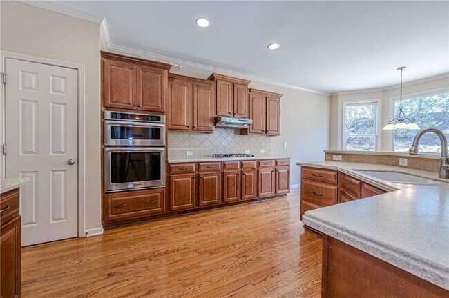 Building Photo - 927 Laurel Wood Ct