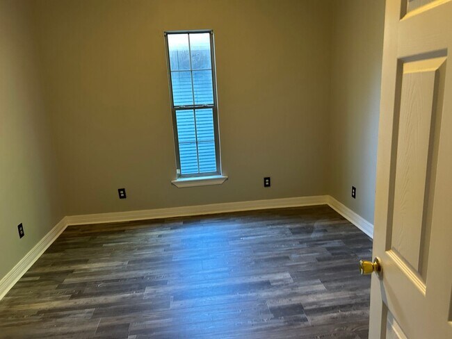 Building Photo - 1944 Milam St