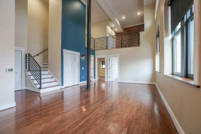 Building Photo - 1406 11th Ave