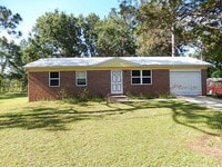 Building Photo - 827 Briandav St