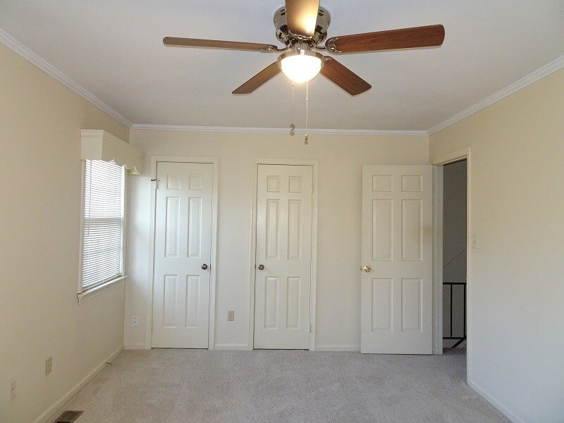 Building Photo - 399 Circuit Ln