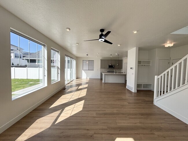 Building Photo - 6086 W Esker Terrace Ln